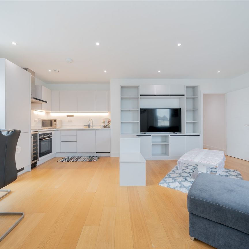 Tollgate Gardens, Kilburn, NW6, London - Photo 1