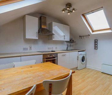 1 bedroom flat to rent - Photo 3
