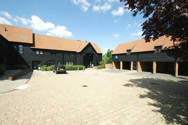 2 bedroom property to rent - Photo 1