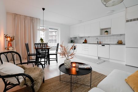 Karlsdalsallén, Örebro - Photo 2