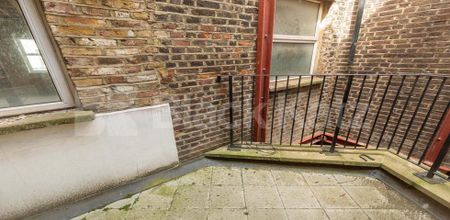 Modern one bed located within a stones throw to Camden Tube & Market - Photo 2