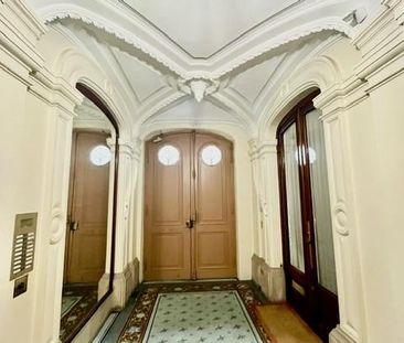 A LOUER 4 PIECES 100.46m² PARIS VIIIème - Photo 3