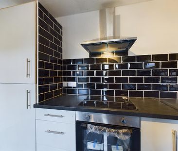 2 bedroom terraced house to rent - Photo 6