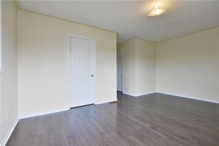 For Lease - 838 Golden Farmer Way, Mississauga, Ontario - Photo 4