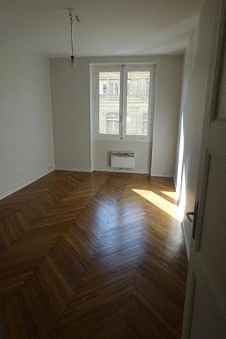 Location Appartement 2 pièces 50m² LYON 7ème - Photo 5