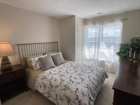 Newport Village - Photo 3