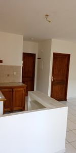 Location Appartement 1 pièce 28m² - Photo 4