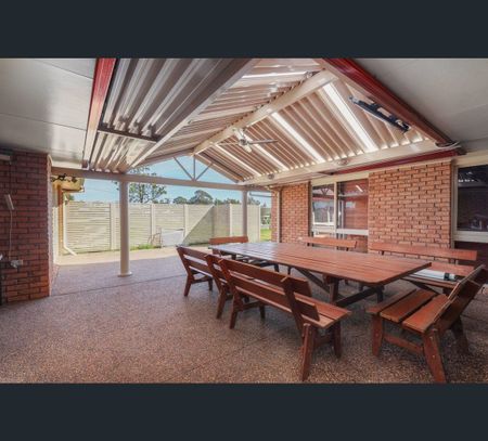 5 Beacon Hill Road, Windella, NSW 2320 - Photo 2