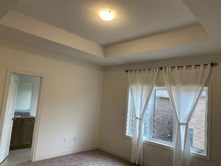 For Lease - 20 Truffle Court, Brampton, Ontario - Photo 3