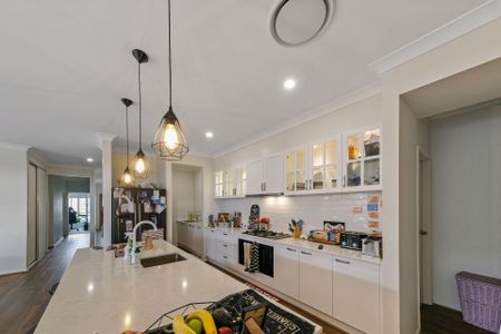 Large Family Home Nirimba - Photo 2