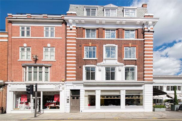 A two bedroom apartment offering open-plan living on a popular stretch of the Kings Road in Chelsea. - Photo 1