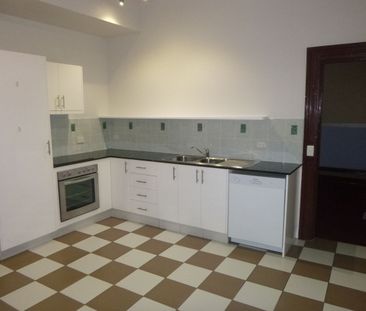 "Character and Charm"! - Photo 6