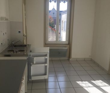 T1 - 3eme étage - Photo 1