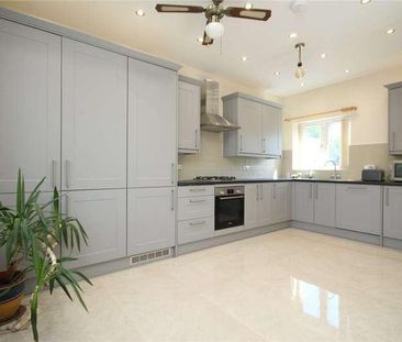 South Road, Chadwell Heath, RM6 - Photo 4