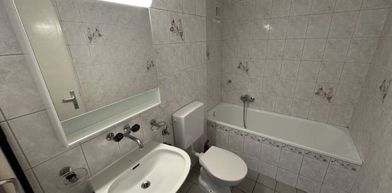 05760 - Appartement 2 pièces - Helvétie 31 - La Chaux-de-Fonds - Photo 2