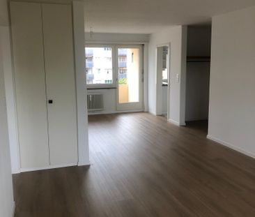 Helle und grosszügige 3.5-Zimmer-Wohnung mit Balkon in Kreuzlingen - Photo 1