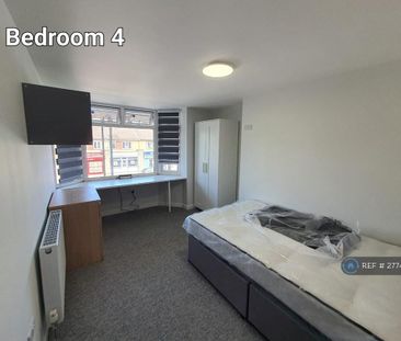 1 bedroom in a house share to rent - Photo 4