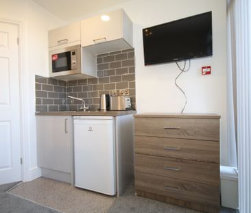 63 Albert Street, Rugby - Photo 2