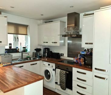 Surrey Road, Westbourne - Photo 3