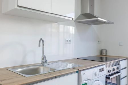 Carrer del Duc de Mandas, Valencia, Valencian Community 46019 - Photo 5