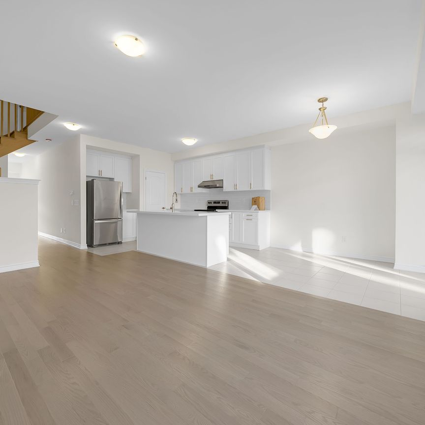 For Lease - 7 Harvey Bunker Crescent, Markham, Ontario - Photo 1