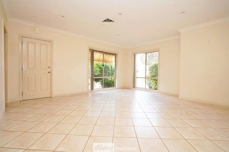 North Griffith - Photo 2