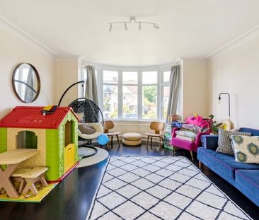 4 bedroom semi-detached house to rent - Photo 1