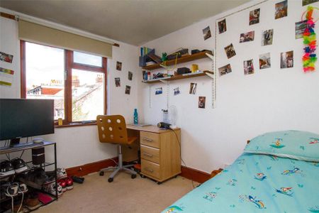 5 bedroom terraced house to rent - Photo 2