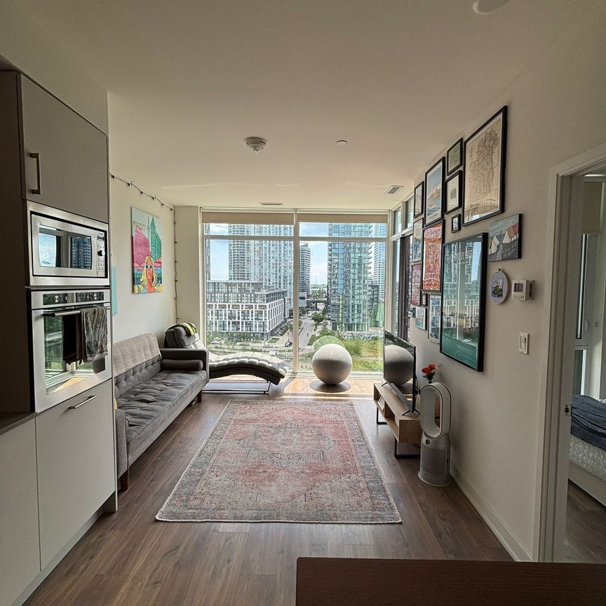 For Lease - 576 Front Street Unit# 803, Toronto, Ontario - Photo 1