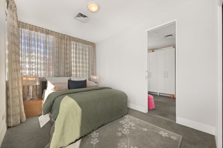 703/221 Sturt Street, Southbank VIC 3006 - Apartment For Rent | Domain - Photo 2