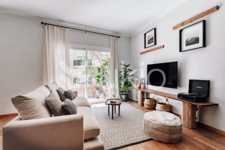 Apartamento de alquiler en Carrer de Calvet, Sant Gervasi- Galvany - Photo 3
