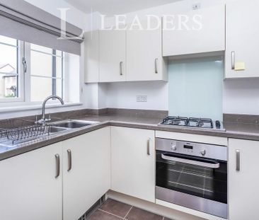 2 bedroom semi-detached house to rent - Photo 6