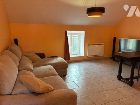 A LOUER Un Appartement de type F2 d'environ 41 m² situé au 1er étage sans ascenseur à FAIX - SA... - Photo 5