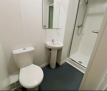 Standard Studio - Photo 4