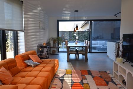 Energiezuinige nieuwbouwwoning met tuin en garage in rustige buurt - Foto 2