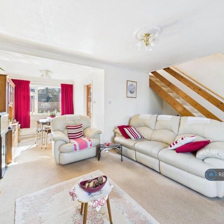 3 bedroom detached house to rent - Photo 1