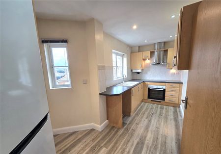 2 bedroom property to rent Martinique Way, Sovereign Harbour South, Eastbourne, East Sussex, BN23 - Photo 4