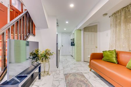 For Lease - 144 Evelyn Crescent Unit# Basement, Toronto, Ontario - Photo 2