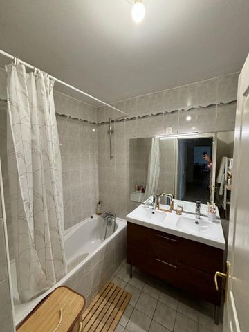 Location Appartement 3 pièces 66m² - Photo 5