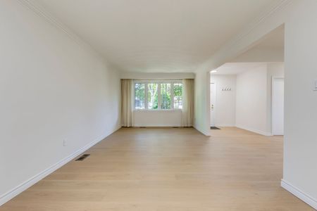 For Lease - 438 Sandmere Place, Oakville, Ontario - Photo 4