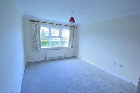 Spencer Road, New Milton, Hampshire, BH25 - Photo 5