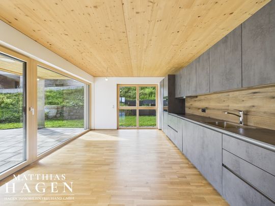 Wohnen im Grünen: 3-Zimmer-Gartenwohnung mit 200 m² Freiraum - Foto 1