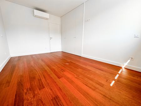 Apartamento T3 com Varanda, Box e Arrumos em Matosinhos Sul - Photo 2