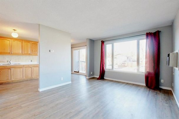 2 Bedroom Unit in Normandeau!! - Photo 1