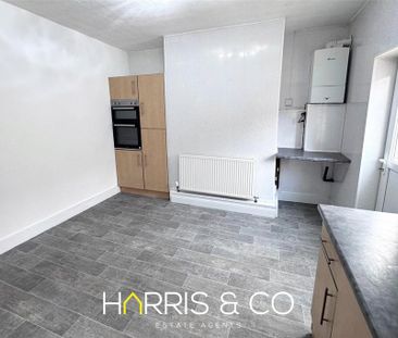 3 bedroom terraced house to rent - Photo 2