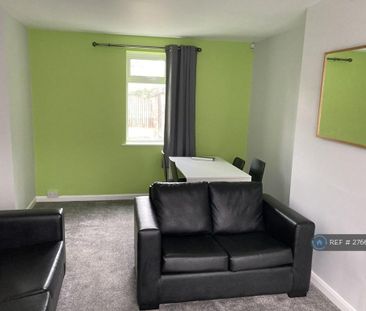 4 bedroom terraced house to rent - Photo 1