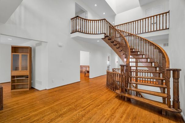 For Lease - 34 Barclay Court, Markham, Ontario - Photo 1