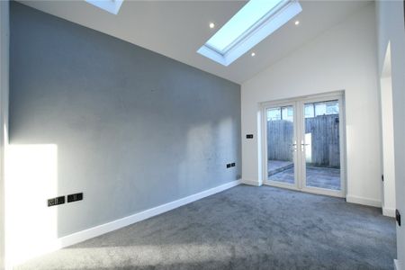 3 Bed Detached house To Rent - Photo 3