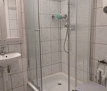 TE HUUR: Gelijkvloers appartement met 2 slaapkamers en autostaanpla... - Photo 6