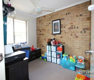 Spacious 2-Bedroom Duplex with Carport! - Photo 3